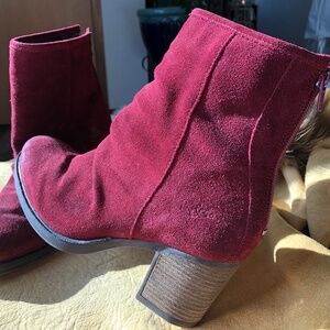 NWOT Bos. & Co. Red Suede Booties Size 9